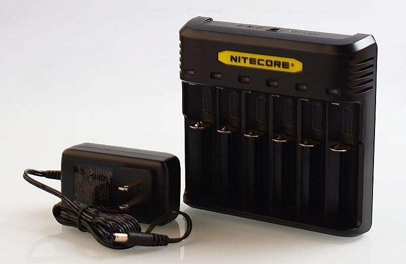 Универсальное шестиканальное зарядное устройство Nitecore Q6
