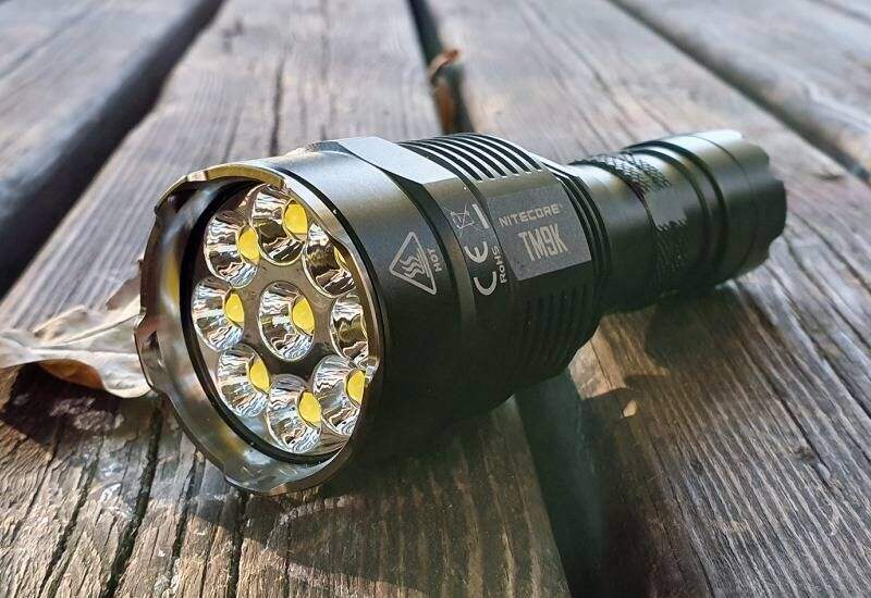 Мощный тактический фонарь Nitecore TM9K выдаёт до 9500 люмен яркости