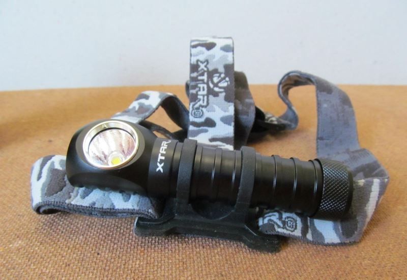 Налобный Г-образный фонарь Xtar H3 Warboy