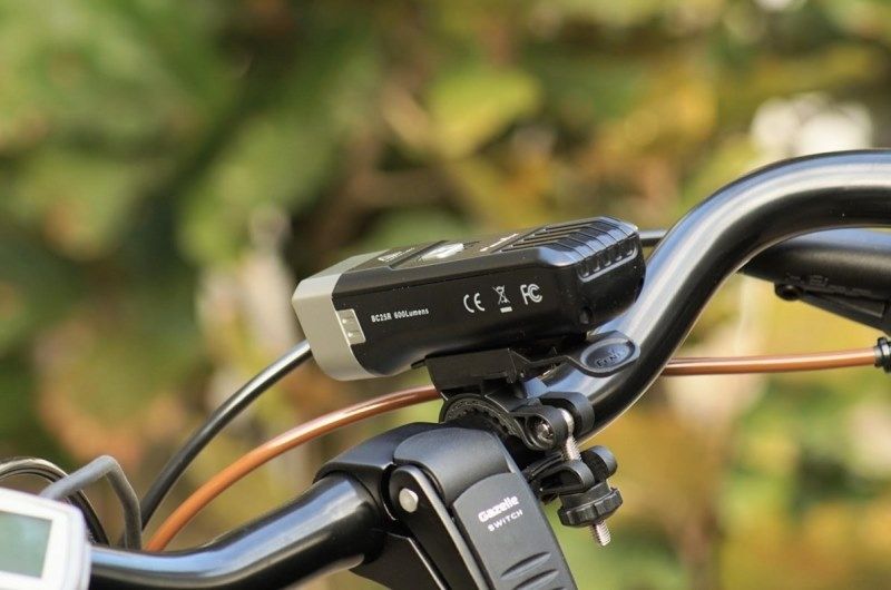 Велосипедный фонарь Fenix BC25R