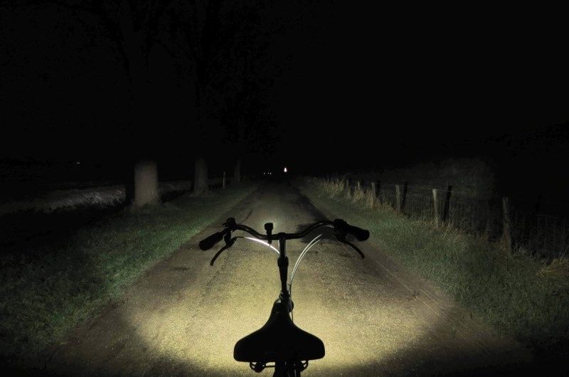 Велосипедный фонарь Fenix BC25R