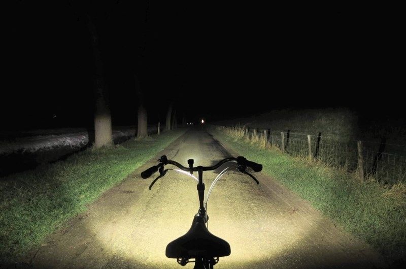 Велосипедный фонарь Fenix BC25R