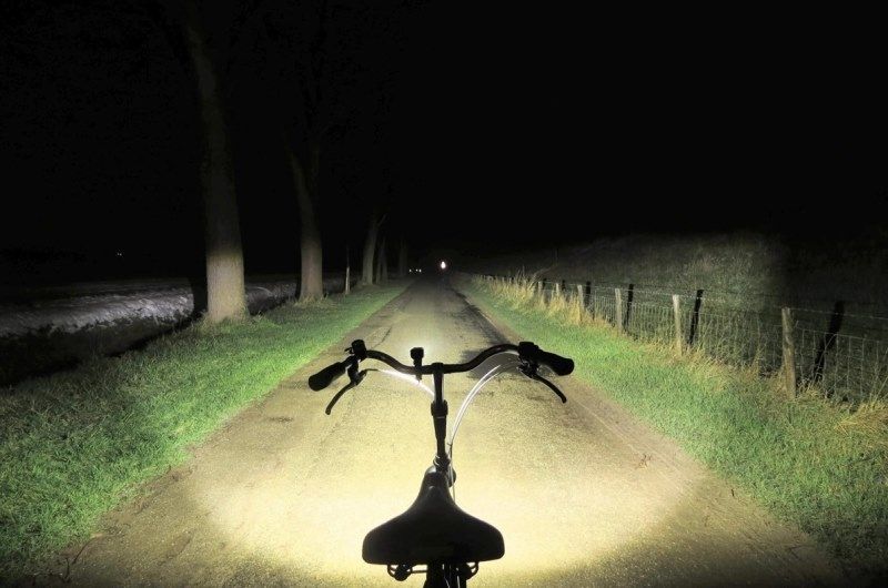 Велосипедный фонарь Fenix BC25R