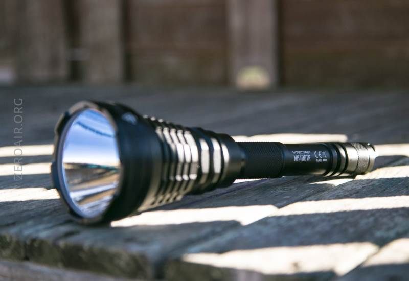 Дальнобойный фонарь Nitecore MH40GTR
