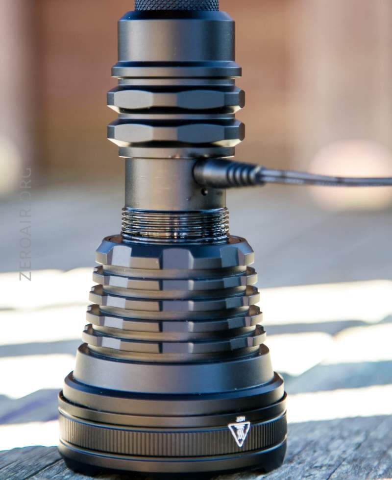 Дальнобойный фонарь Nitecore MH40GTR